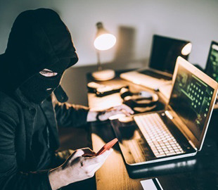 Інтернет-шахрай ошукав жінку на 35 тисяч гривень