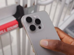 Як дізнатися, що за вами стежать за допомогою камери вашого телефону