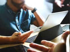 60% айтівців покинули свої домівки, але більшість таки залишилися в країні — дослідження DOU