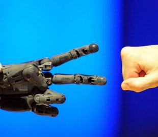 У Японії створили «живу людську шкіру» для покриття роботів