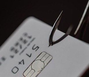 “Оновила” сім-карту за 15 тисяч гривень: на Миколаївщині шахраї ошукали жінку