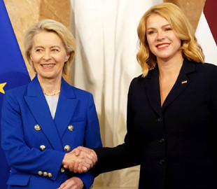 Фон дер Ляєн похвалила Латвію за виробництво дронів