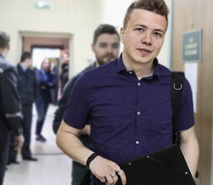 Луганські бойовики заявили, що провели "слідчі дії" з Протасевичем