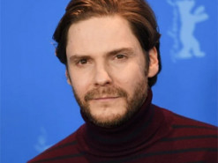 Netflix снимет фильм по роману Ремарка "На Западном фронте без перемен"