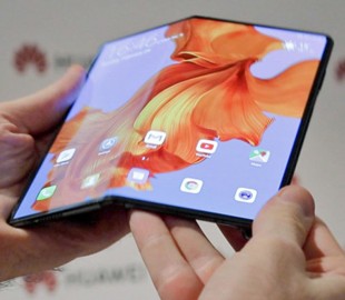 Половина флагманов Huawei будут гибкими смартфонами к 2021 году