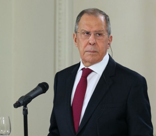 Американські законодавці викрили брехню лаврова під час турне по Африці