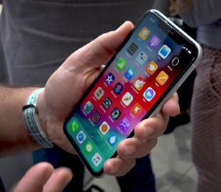 Huawei раскрыла дизайнерские недостатки iPhone XR