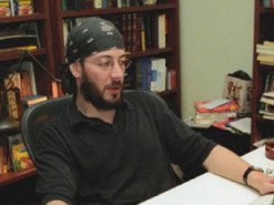 Следственный комитет РФ допросит Артемия Лебедева за пост о святых мощах