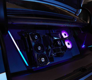 Компания Lexus создала уникальную версию седана для геймеров