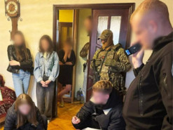 Інтернет-шахрай викрав майже мільйон гривень у матері загиблого воїна