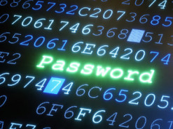 Полиция Ирландии сможет требовать пароли для электронных устройств во время обыска