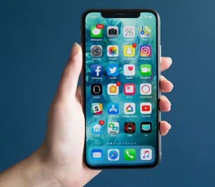 На iPhone X поставили Windows 7