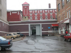 В Днепре женщина насиловала малолетних детей и снимала это на камеру