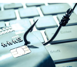 Інтернет-шахрай ошукав жінку на 12 тисяч гривень