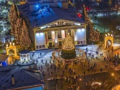 Андрій Бєдняков показав довоєнний новорічний Маріуполь та зізнався, за чим сумує найбільше