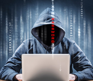 В США предъявили обвинения хакеру, которого называют "невидимый бог сети", - Associated Press