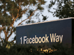 Facebook отслеживает местоположение пользователей, которых считает «угрозой»