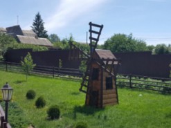 InformNapalm показало фото особняка военного РФ, подозреваемого в причастности к МН17