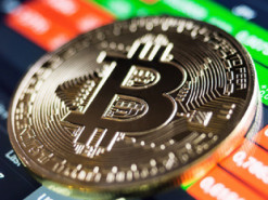 Пять китайских биткоин-бирж прекратили деятельность из-за давления со стороны властей