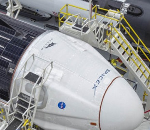 SpaceX Crew Dragon установили на стартовой площадке космодрома NASA