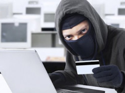 Ни автомобиля, ни денег. Мариуполец отдал интернет-мошенникам 300 тысяч гривен