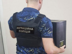 Полицейские разоблачили двух человек, причастных к хранению и распространению детской порнографии