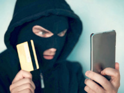 Мошенники нашли новый способ обмана пенсионеров: как работает схема