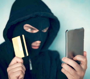 Мошенники нашли новый способ обмана пенсионеров: как работает схема