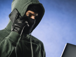 Новые аферы от мошенников: как не стать участником схемы и сохранить свои деньги