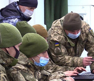 Кибервойска не будут дублировать деятельность CERT-UA и СБУ, - СНБО