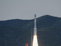 Китай визнав, що його ракета розвалилася у космосі та залишила сотні уламків