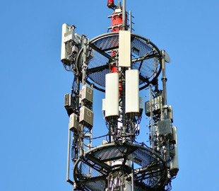 Українці скаржаться на якість мобільного зв'язку: регулятор пояснив, де найбільше проблем