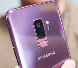 Впервые с 2013 года Samsung не сможет реализовать 300 млн смартфонов по итогам 12 месяцев