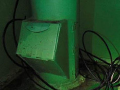 Замахнулись на святое. Воры хотели оставить жителей Оболони без интернета