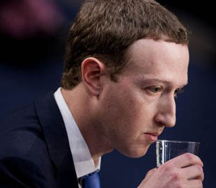 Цукерберг признал, что бывает похож на робота