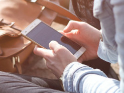 Почему смартфон быстро разряжается: причины, о которых вы не догадывались