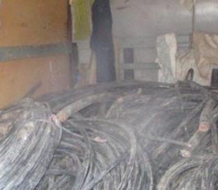 Полицейские задержали группу мужчин, воровавших кабель со склада компании «Укртелеком»