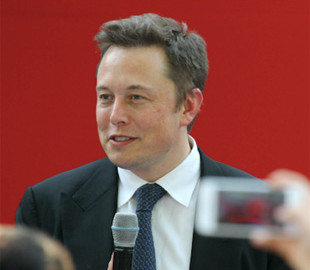 Відпочиває від роботи: Ілон Маск похвалив нову відеогру