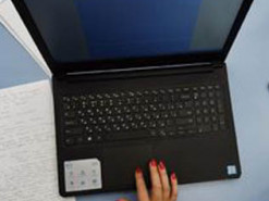 Звонки по телефону и онлайн-уроки: как артисты зарабатывают на карантине