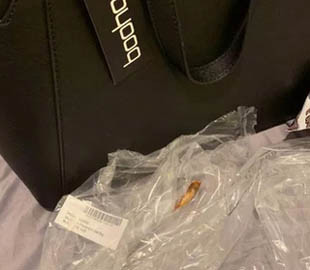 Женщина заказала сумку через интернет и получила дохлую рыбу в подарок