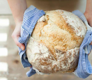 На випадок надзвичайних ситуацій: як спекти пишний хліб без духовки