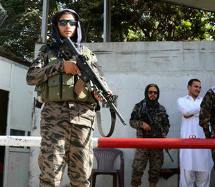 В Кабуле начали использовать приложение Ehtesab, чтобы избежать угрозы "Талибана"