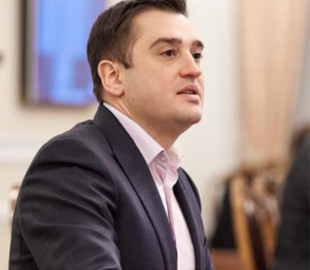 Уряд дозволить виїжджати за кордон ще одній категорії чоловіків