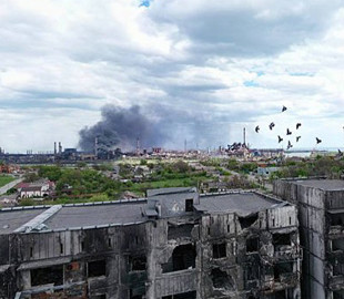 "Прийшла російська весна" - показали фото зруйнованого окупантами Маріуполя