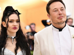 Бывшая подруга Илона Маска устроила распродажу украшений для помощи Украине