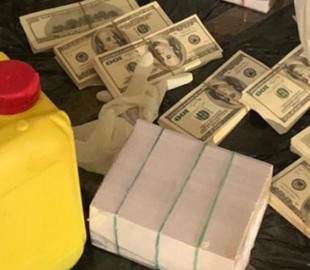 Іноземець-фальшивомонетник ошукав двох аграріїв на $100 тисяч