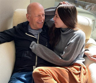 Дочь Брюса Уиллиса тронула новым фото с папой и со слезами на глазах обратилась к его фанатам