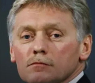 "Замість моря — банер": хакери злили листування Пєскова щодо візиту Путіна на День ВМС