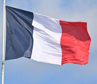 Біля важливого оборонного заводу Франції вдруге за кілька днів літав невідомий БпЛА