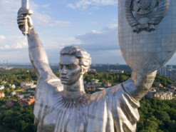 У «Дії» запустили опитування щодо декомунізації